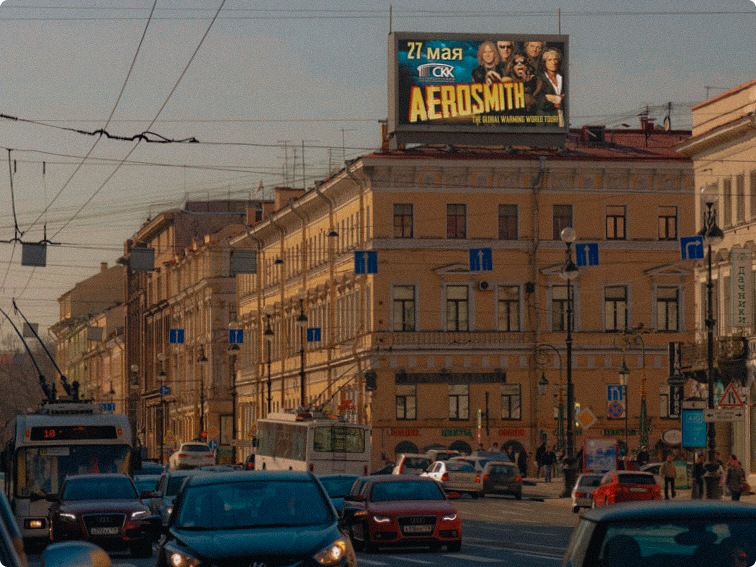 Installing Outdoor Advertising in Russian's Iconic Places