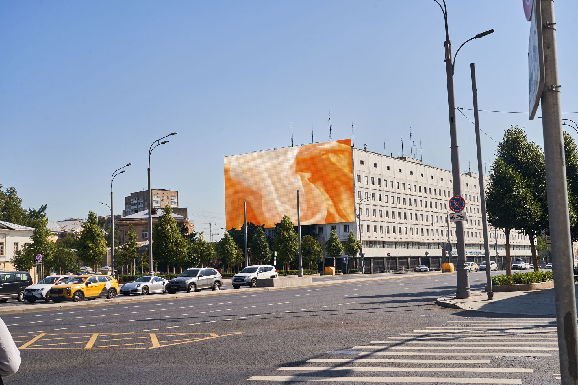 Digital Screen on Sadovaya-Samotechnaya, 1 3