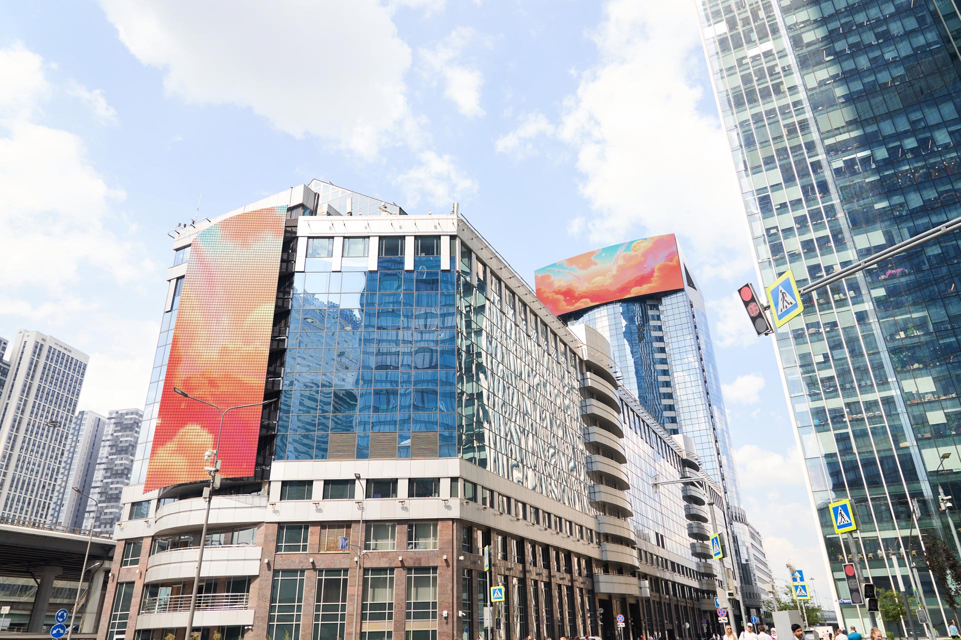 South Vertical LED Screen at North Tower, Moscow City 1