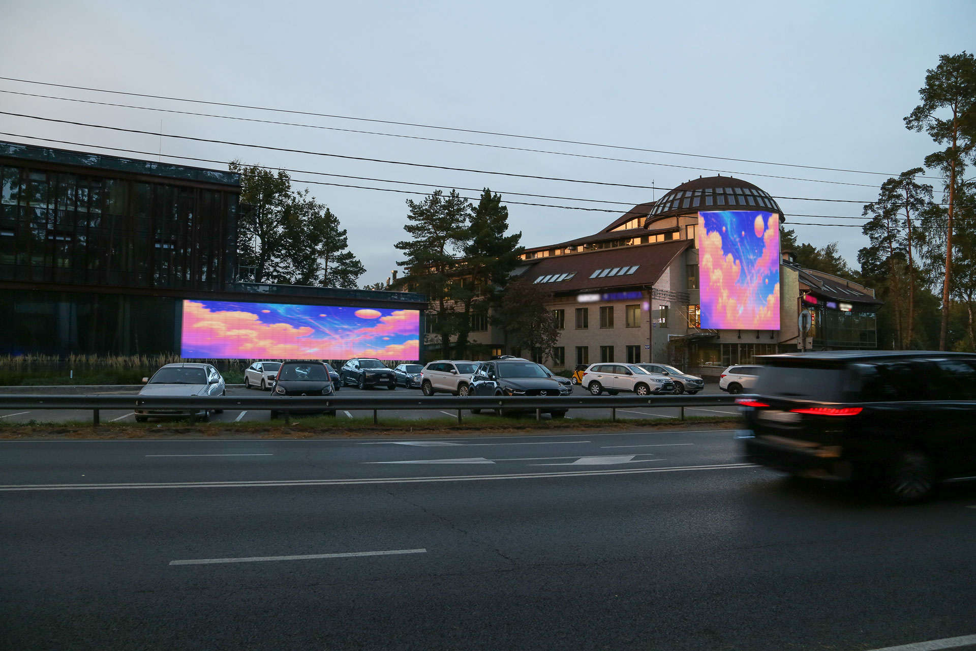 Digital Screen Rublevo-Uspenskoye Hwy 123B 1