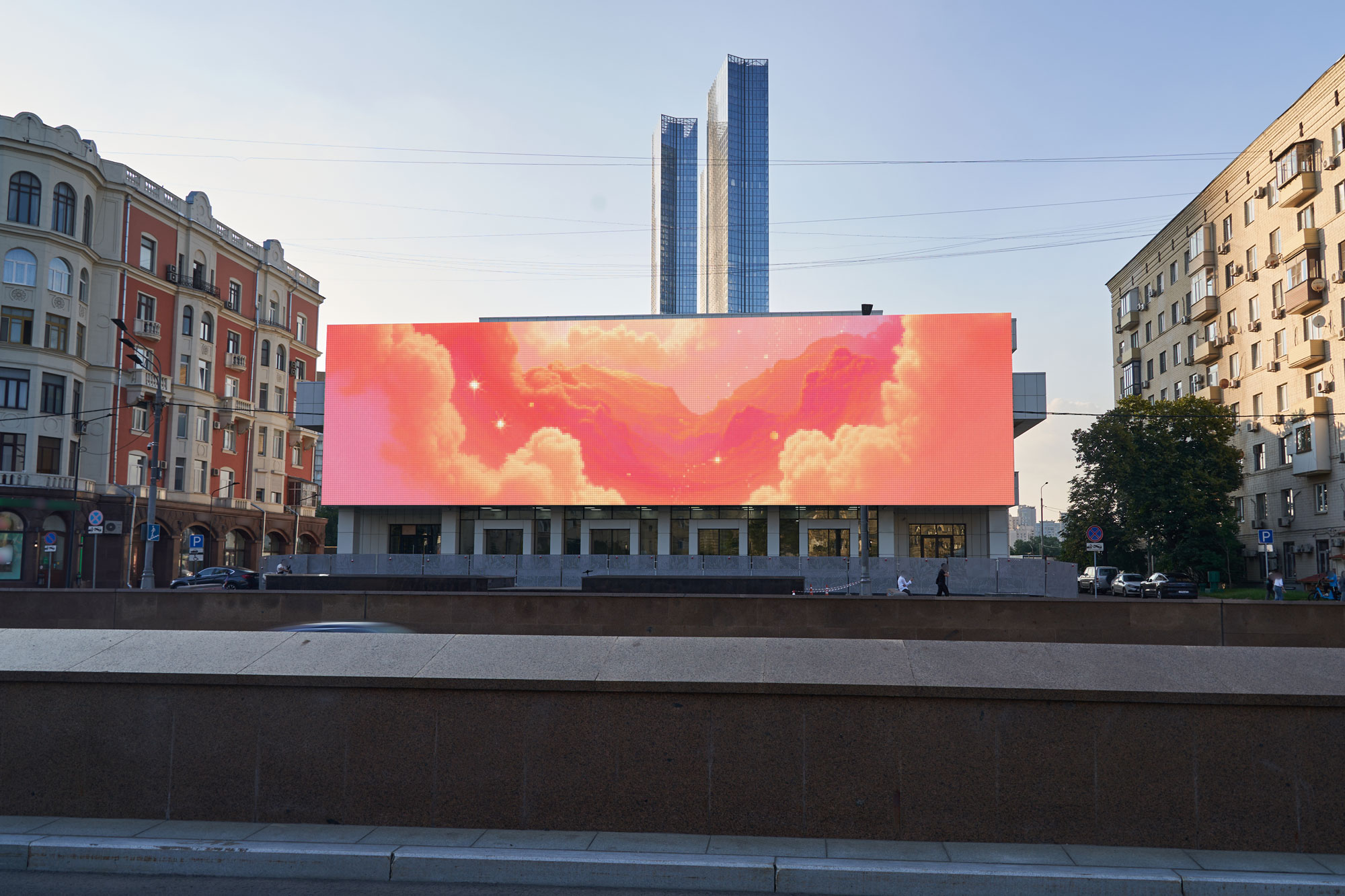 Digital Screen on Kutuzovsky Ave 16 1