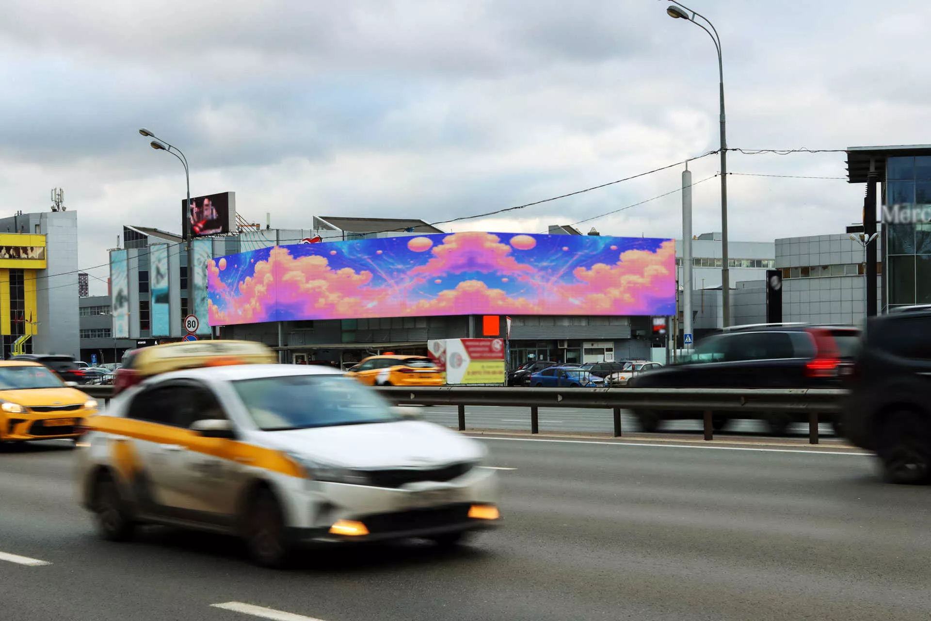 Digital Screen on 2 Entuziastov Hwy., corp. 3, bldg. 1 3