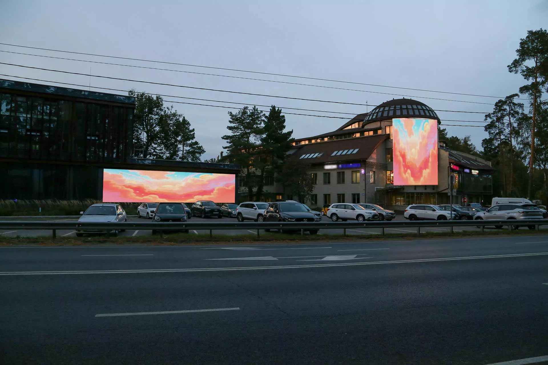 Digital Screen Rublevo-Uspenskoye Hwy 123B 3