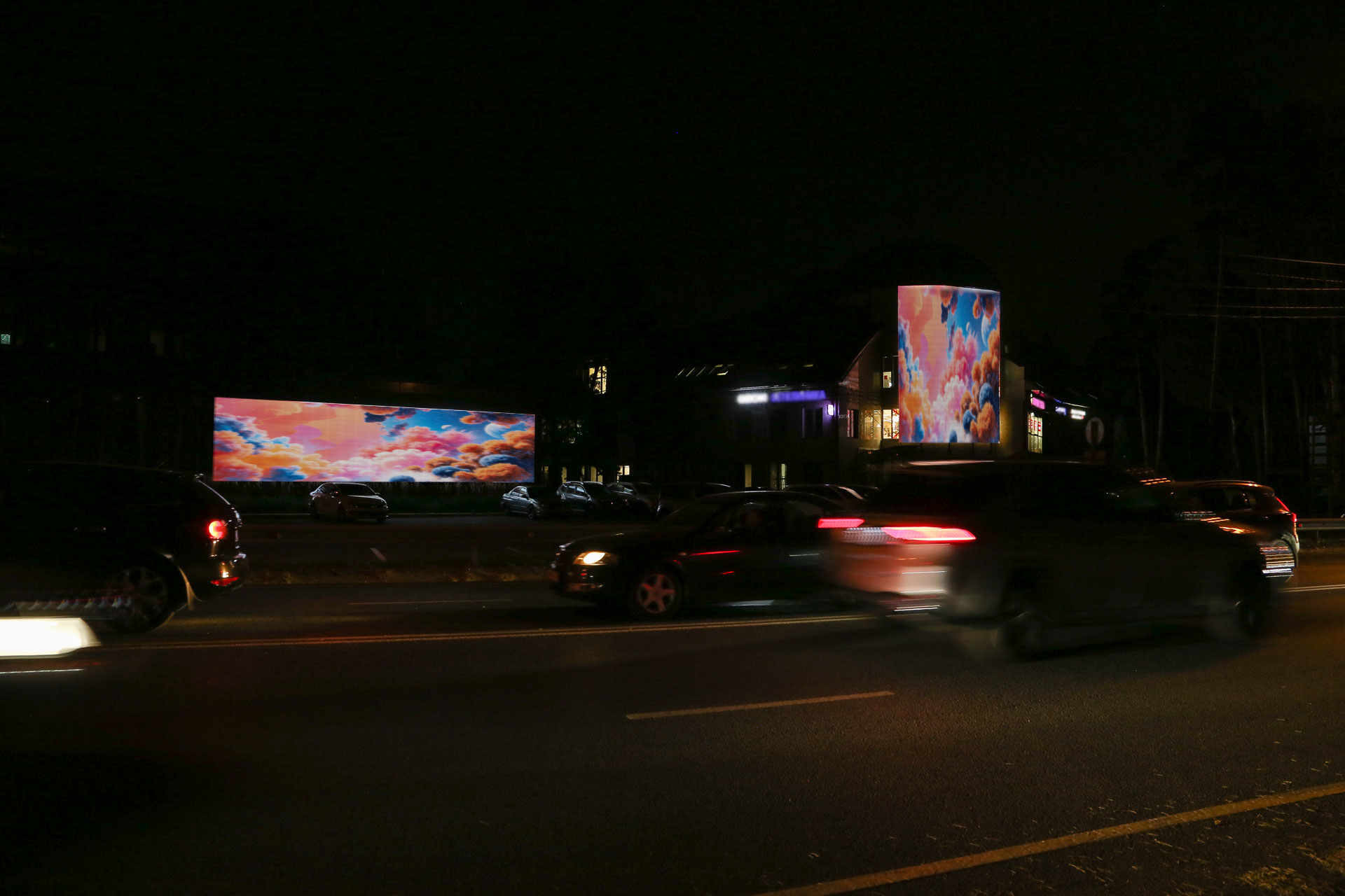 Digital Screen Rublevo-Uspenskoye Hwy 123B 2