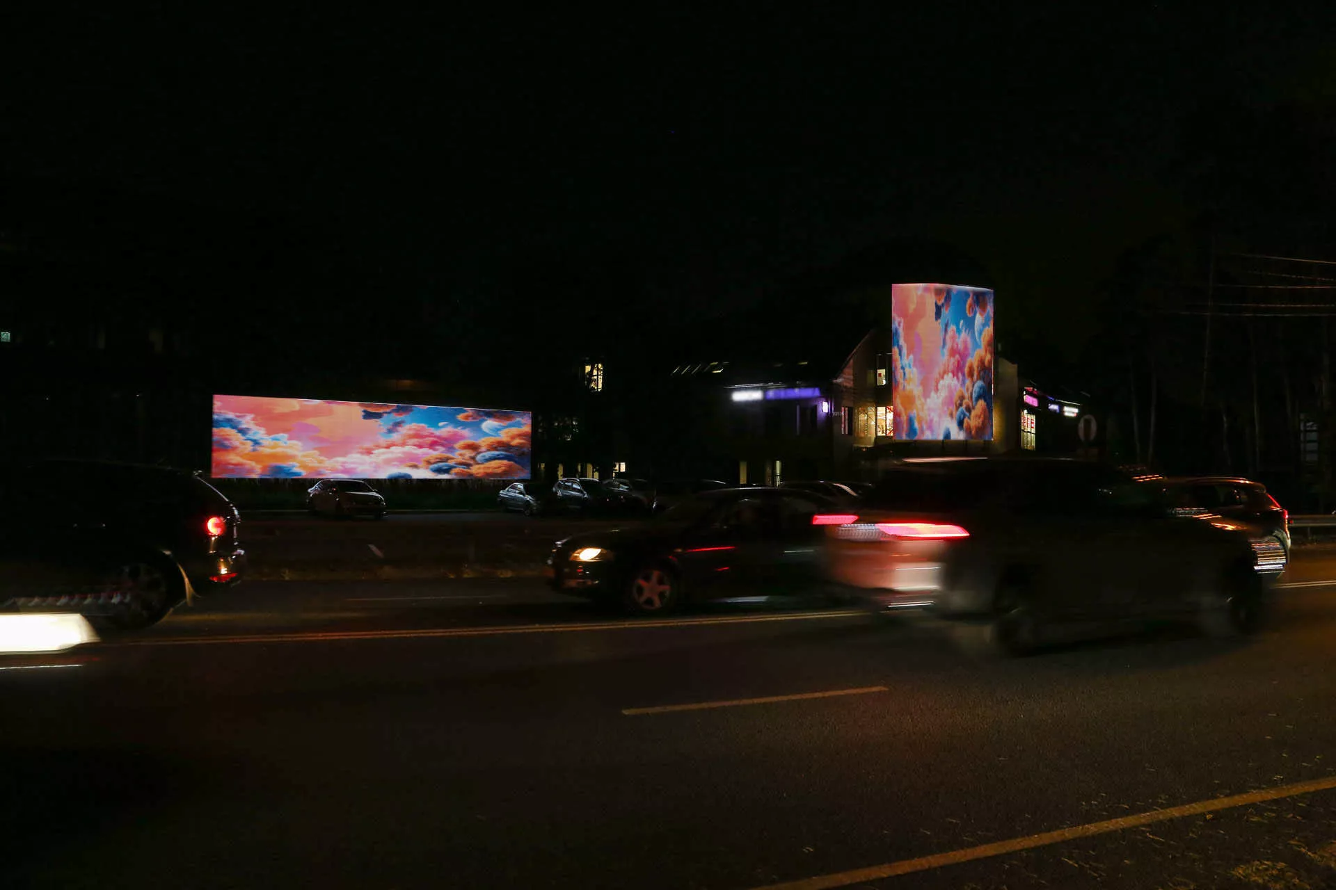 Digital Screen Rublevo-Uspenskoye Hwy 123B 2