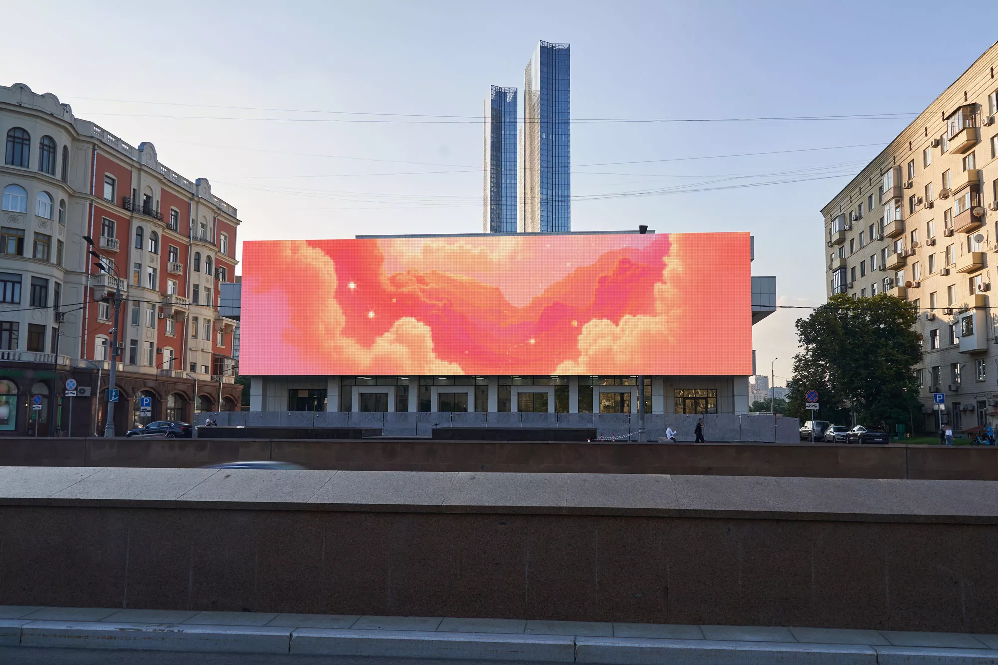 Digital Screen on Kutuzovsky Ave 16 1